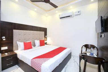 OYO 15015 Hotel Ska Hometel