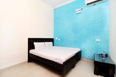 SPOT ON 41466 Hotel Pavraj