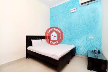 SPOT ON 41466 Hotel Pavraj