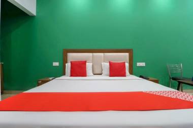 OYO 76270 Hotel Shaurya