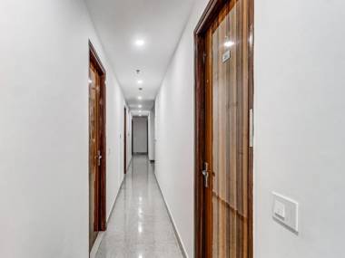 Collection O 82782 Gp Hotel