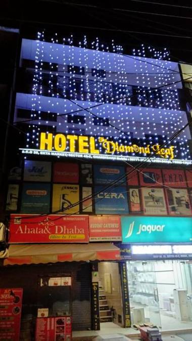 Hotel Diamond Leaf