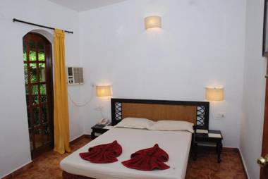 Sea Breeze Beach Resort Candolim Goa