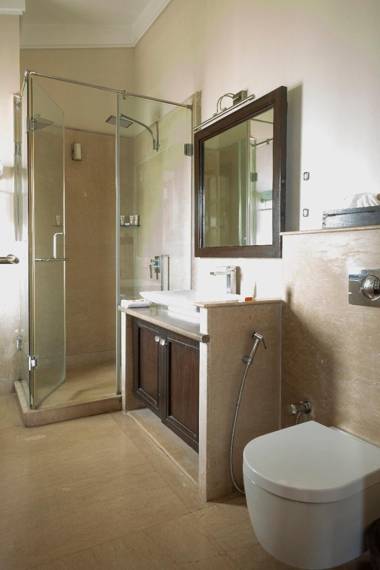 Sol De Goa by Sereno