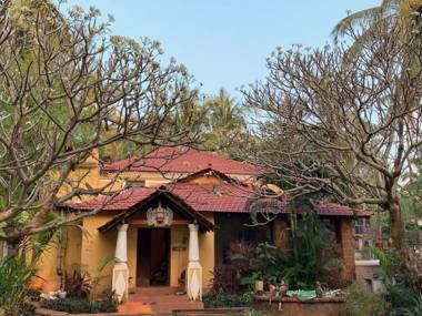 Casa Candolim Beach Front