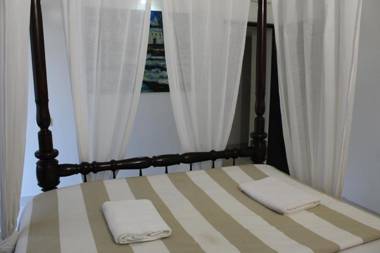 Sun N Sand Apartments Candolim Goa