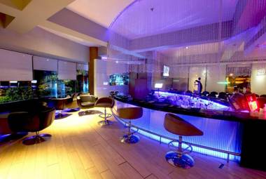 HOTEL PENINSULA GRAND