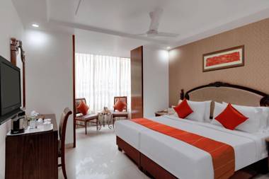 Hotel Suba Palace