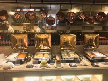 The International by Tunga