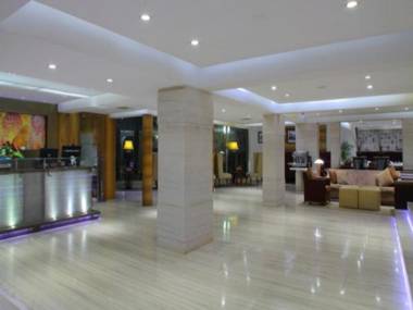 Hiltop Hotel