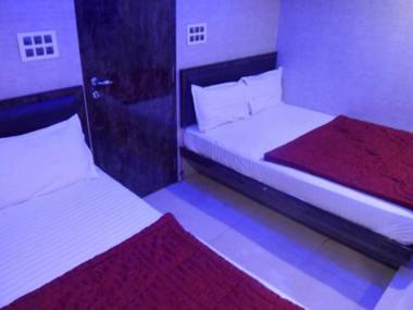 Hotel Paris Residency