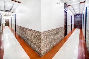 FabHotel The Adore Palace