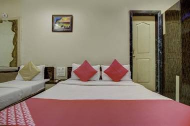 OYO 74879 Hotel Imperial Palace