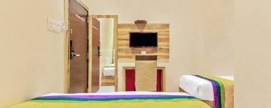 Hotel Sun City - Near Saifee Hospital