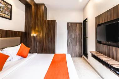 Hotel Sea Grand Colaba