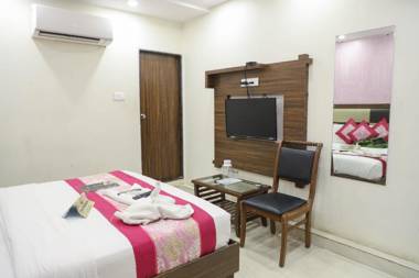 Hotel Plaza Executive - near BKC