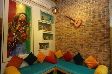 Mumbai Staytion Dorm- Hostel