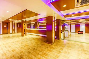 FabHotel Sahar Garden Marol