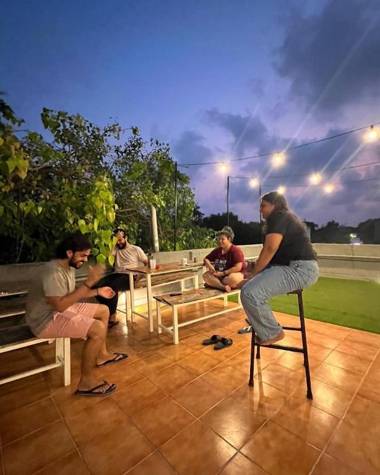 Locomo Hostel - Stay Work Eat