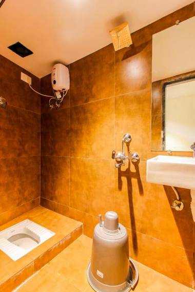 Hygeinic Airport Dormitory Near by BOM