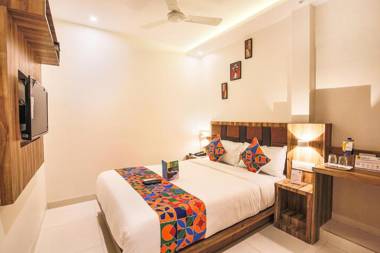 FabExpress Gateway Inn