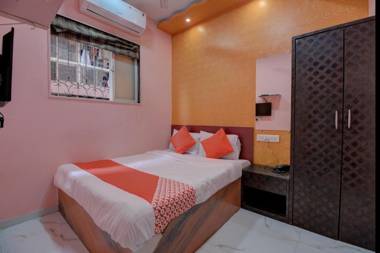 OYO 42395 Asma Hotel