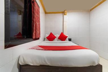 OYO 19353 Relax Guest House
