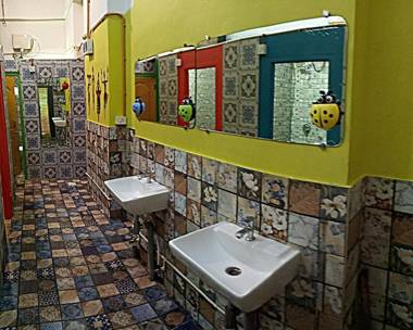 Salaam Namastey Backpackers