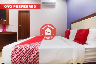 OYO 43474 Hotel Blue Sky