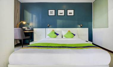 SilverKey Executive Stays 43263 Hotel Aura Malad West