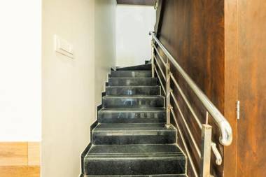 FabExpress Adore Inn