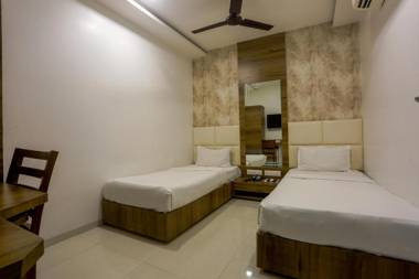 FabExpress Elvis Inn