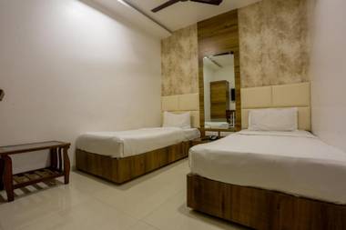 FabExpress Elvis Inn