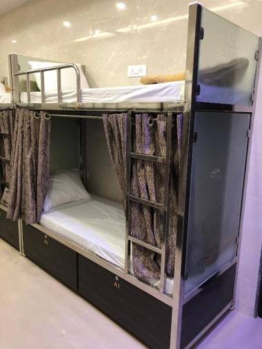 ELLIOTT INN A.C DORMITORY