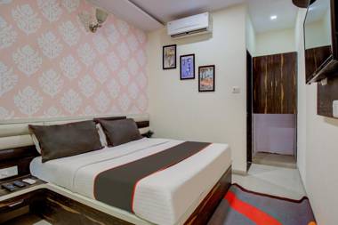 Collection O 50279 Golden Tulipz Boutique