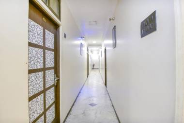 OYO 76488 Hotel Impex Residency