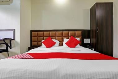 OYO Flagship 84617 Hotel Galaxy Suite