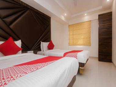 OYO 22683 Hotel Park Palace