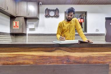 OYO 87230 Mumbai Residency