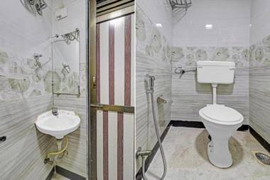 OYO 87230 Mumbai Residency