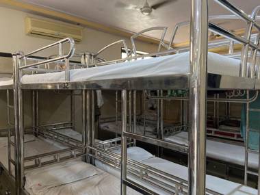 Royal Guest House by WB Inn