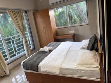 Pinaki Comfort Stay Vile Parle