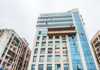 Hotel BKC CROWN - Near Trade Centre Visa Consulate