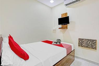 OYO 92129 Hotel S K Palace