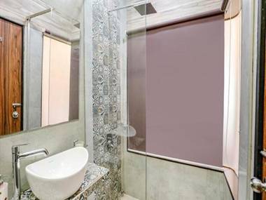 FabHotel Divine Residency