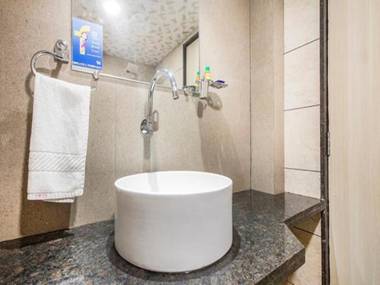 FabHotel Pranava Deluxe