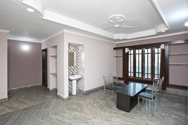 OYO 14988 Regal Stays