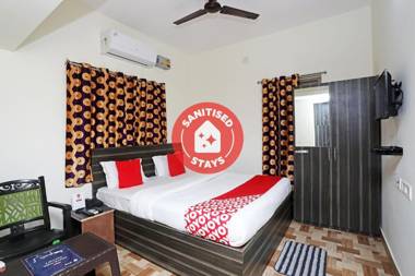 OYO 15084 Sai Lotus Residency