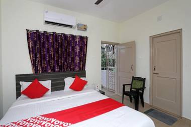 OYO 15084 Sai Lotus Residency