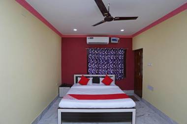 OYO 37792 Moonlight Residency